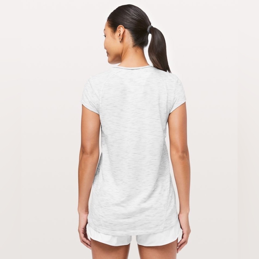 🍋 Lululemon Another Mile short sleeve t-shirt. Size 4. EUC.